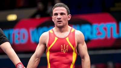 Українець Теміров боротиметься за "бронзу" Олімпіади-2020 з греко-римської боротьби