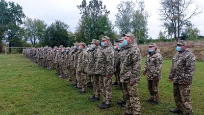У Вінниці 53 резервісти склали присягу на вірність українському народу У Вінниці 53 резервісти склали присягу на вірність українському народу