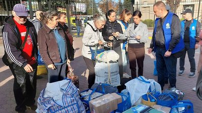 Евакуація, люди, переселенці, потяг, Донеччина, Франківськ