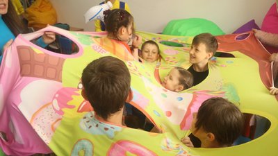 Психологічна підтримка через ігри та спілкування. В Охтирці відзначили День захисту дітей Психологічна підтримка через ігри та спілкування. В Охтирці відзначили День захисту дітей