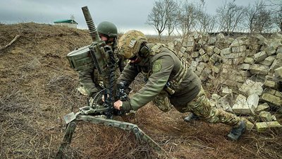 Спецпризначенці провели навчання зі стрільби на одеських полігонах Спецпризначенці провели навчання зі стрільби на одеських полігонах