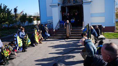 Херсон, прощання із бійцем Антоном Сіряєвим Херсон, прощання із бійцем Антоном Сіряєвим