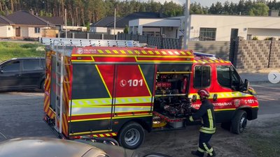 Під Житомиром врятували тварину, яка місяць пролежала затиснутою між бетонними плитами Під Житомиром врятували тварину, яка місяць пролежала затиснутою між бетонними плитами
