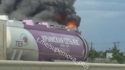 Дефіцит пального у Криму: окупанти заборонили робити фото та відео бензовозів