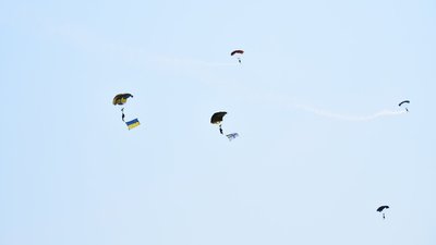 В Одесі відбувся військово-морський парад до 30-ї річниці Незалежності України В Одесі відбувся військово-морський парад до 30-ї річниці Незалежності України