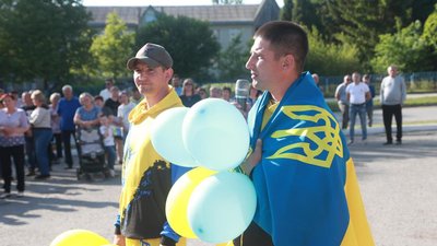 Павло та Петро Базарів, російський полон, зустріч у громаді, 25 травня 2026, Тернопіль