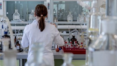 До Дніпра із зони ООС евакуювали п'ятьох українських військових