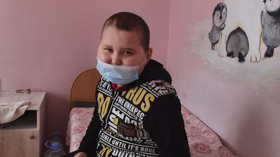 Купив паску — допоміг онкохворим. У вінницькій школі влаштували "Великодній ярмарок добра" Купив паску — допоміг онкохворим. У вінницькій школі влаштували "Великодній ярмарок добра"