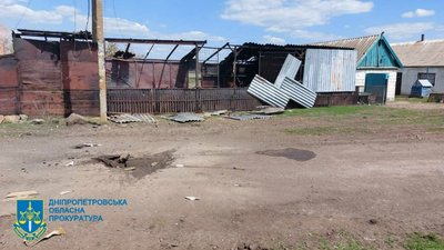 На Дніпропетровщині розслідують обстріл військами РФ села Новомиколаївка в Синельниківському районі На Дніпропетровщині розслідують обстріл військами РФ села Новомиколаївка в Синельниківському районі