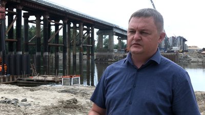 заступник начальника Служби відновлення та розвитку інфраструктури у Чернігівській області Володимир Боровик про відновлення мосту через Десну біля Чернігова заступник начальника Служби відновлення та розвитку інфраструктури у Чернігівській області Володимир Боровик про відновлення мосту через Десну біля Чернігова