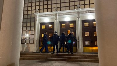 До Харкова прибув літак з тілом Кернеса: хто зустрічає борт До Харкова прибув літак з тілом Кернеса: хто зустрічає борт