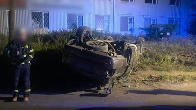 Перевернутий автомобіль у Ківерцях