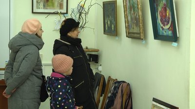 50 спокійних натюрмортів підготували житомирські митці до приходу весни