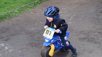 Дитячі змагання з велоспорту пройшли в Ужгороді Дитячі змагання з велоспорту пройшли в Ужгороді