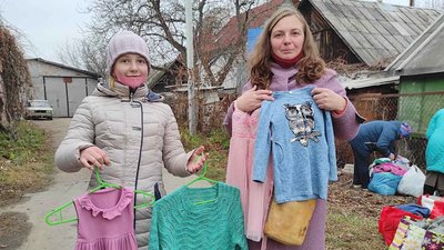 Житомирянка Олена Гончаренко вважає волонтерство своїм хобі і приділяє йому кожну вільну хвилину Житомирянка Олена Гончаренко вважає волонтерство своїм хобі і приділяє йому кожну вільну хвилину