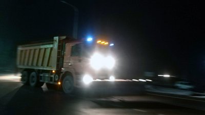 Ожеледиця: протягом ночі на дорогах Черкащини працювало понад 50 машин спецтехніки Ожеледиця: протягом ночі на дорогах Черкащини працювало понад 50 машин спецтехніки