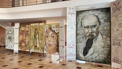 Черкаська мисткиня презентувала арт-проєкт "Шевченкіана. Джерело натхнення" Черкаська мисткиня презентувала арт-проєкт "Шевченкіана. Джерело натхнення"
