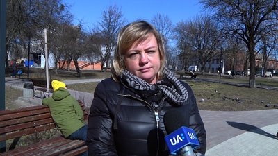 Житомирянка Людмила Рибчинська, яка виховує 14-річного сина з Синдромом Дауна, залишилася у місті Житомирянка Людмила Рибчинська, яка виховує 14-річного сина з Синдромом Дауна, залишилася у місті