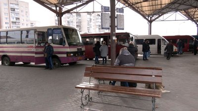 З Луцької автостанції скасували автобусні рейси у кількох напрямках. Які саме З Луцької автостанції скасували автобусні рейси у кількох напрямках. Які саме