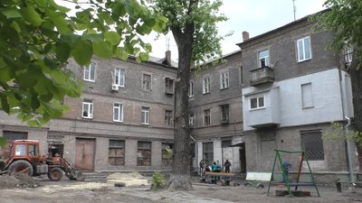 У Запоріжжі мешканці аварійного будинку переймаються через можливість нового обвалу