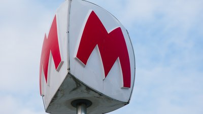 Обстріли Харкова: метро не зупинятимуть, але там можна укритися