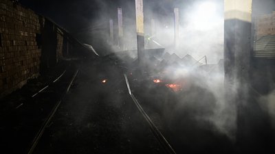 У пожежі на Буковині загинуло п'ять тисяч курей: горіла птахоферма У пожежі на Буковині загинуло п'ять тисяч курей: горіла птахоферма