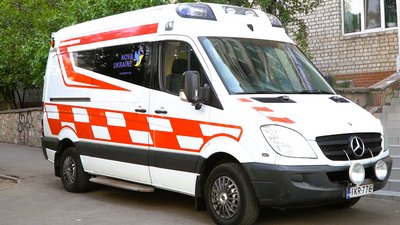 Миколаївський ЦПМСД отримав карети швидкої