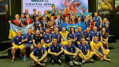 Бійці з Кіровоградщини стали чемпіонами світу зі змішаних єдиноборств серед юнаків Бійці з Кіровоградщини стали чемпіонами світу зі змішаних єдиноборств серед юнаків