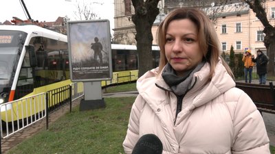 У Львові 6 грудня курсували трамваї зі стягами 24-ї бригади У Львові 6 грудня курсували трамваї зі стягами 24-ї бригади