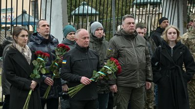 У Києві на честь розвідника Героя України Олександра Чуба відкрили меморіальну дошку