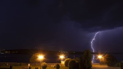 Тернополянка понад 10 років фотографує блискавки Тернополянка понад 10 років фотографує блискавки