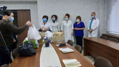 П‘ятнадцять кілограмів кави та чаю зібрали у Кропивницькому для медиків П‘ятнадцять кілограмів кави та чаю зібрали у Кропивницькому для медиків