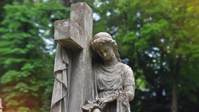 В Олександрії на період карантину заборонили відвідувати кладовища. Дозволені поховальні процесії