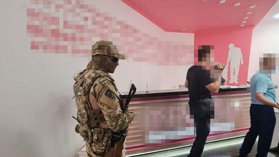 У Вінниці затримали шахраїв, які розробили схему по сурогатному материнству У Вінниці затримали шахраїв, які розробили схему по сурогатному материнству