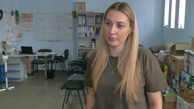 Навшпиньках плете сітки: як у Черкасах працює чотирирічний волонтер Навшпиньках плете сітки: як у Черкасах працює чотирирічний волонтер