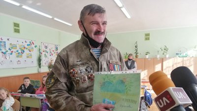 Тернопільські волонтери провели урок мужності Тернопільські волонтери провели урок мужності