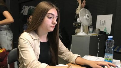 Випускниця і волонтерка Христина Янко Випускниця і волонтерка Христина Янко