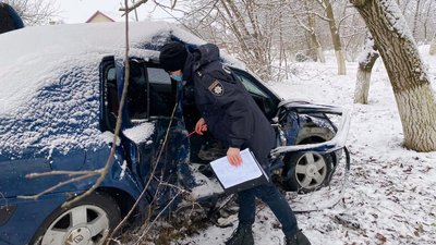 На Прикарпатті зіткнулися два автомобілі. Загинула жінка