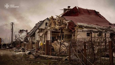 Є загиблі і поранені: наслідки атаки Київської області зафіксовані у 5 районах Є загиблі і поранені: наслідки атаки Київської області зафіксовані у 5 районах