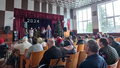 Підопічні, геріатричний пансіонат, подарунки, юлині бабусі, концерт, благодійний фонд, юля карпова Підопічні, геріатричний пансіонат, подарунки, юлині бабусі, концерт, благодійний фонд, юля карпова