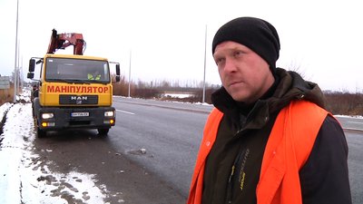 На трасі у Житомирській області встановлюють освітлення На трасі у Житомирській області встановлюють освітлення