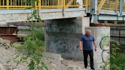 Міст оглянув заступник міського голови Олександр Вергун Міст оглянув заступник міського голови Олександр Вергун