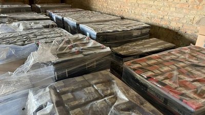 На Волині військові отримають акумулятори і шини з конфіскованих російських фур На Волині військові отримають акумулятори і шини з конфіскованих російських фур