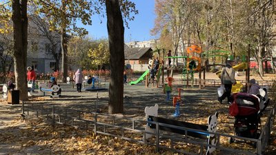 У Житомирі завершили реконструкцію скверу біля пам'ятника жертвам голодомору 1932-33 років У Житомирі завершили реконструкцію скверу біля пам'ятника жертвам голодомору 1932-33 років