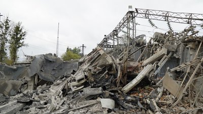 Підстанція "Південної залізниці" у Харкові після обстрілу 4 жовтня — фото Підстанція "Південної залізниці" у Харкові після обстрілу 4 жовтня — фото