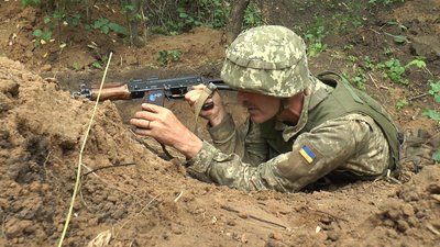 Українські бійці бойова бригада тренування Донецька область Українські бійці бойова бригада тренування Донецька область