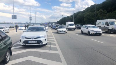 Мінування мосту "Метро" у Києві