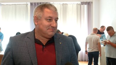 Новими депутатами Чернігівської облради стали Іван Чаус, Валентина Дзюба та Валентина Мельник: що відомо Новими депутатами Чернігівської облради стали Іван Чаус, Валентина Дзюба та Валентина Мельник: що відомо