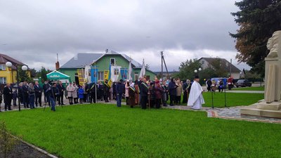 На Тернопільщині освятили погруддя українському політику Олесницькому