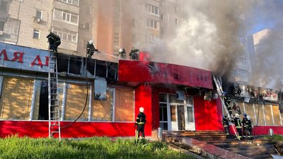 Миколаїв обстріляли. Військові РФ вдарили по житлових кварталах з РСЗВ Миколаїв обстріляли. Військові РФ вдарили по житлових кварталах з РСЗВ